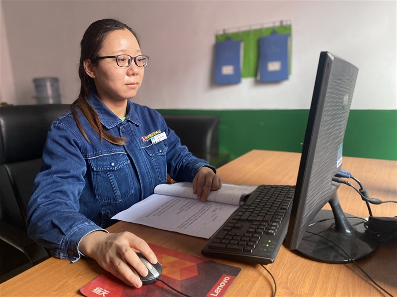 鋼鐵“女漢子”樊亞妮